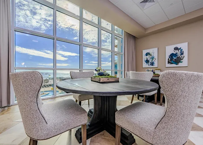 Phoenix Gulf Towers 2407